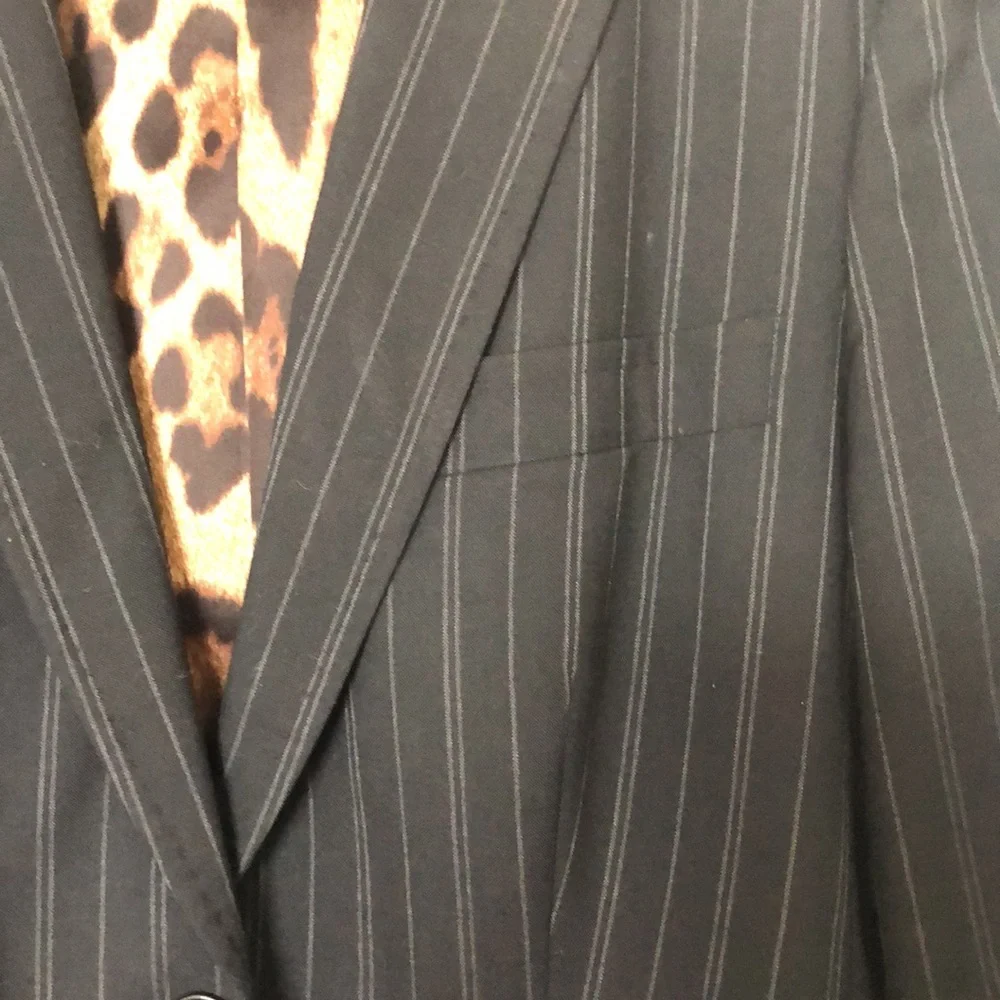 🐆 Dolce & Gabbana black pinstripe blazer with leopard-print lining - Picture 5 of 6
